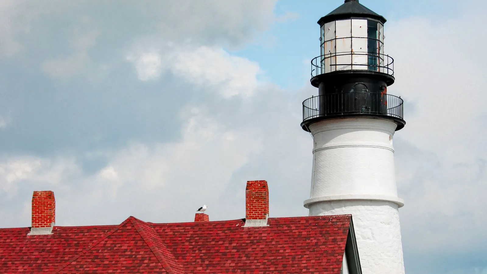 Portland Head Light and its red roofed keepers house in Cape Elizabeth, near Portland, ME, for a mortgage broker guide